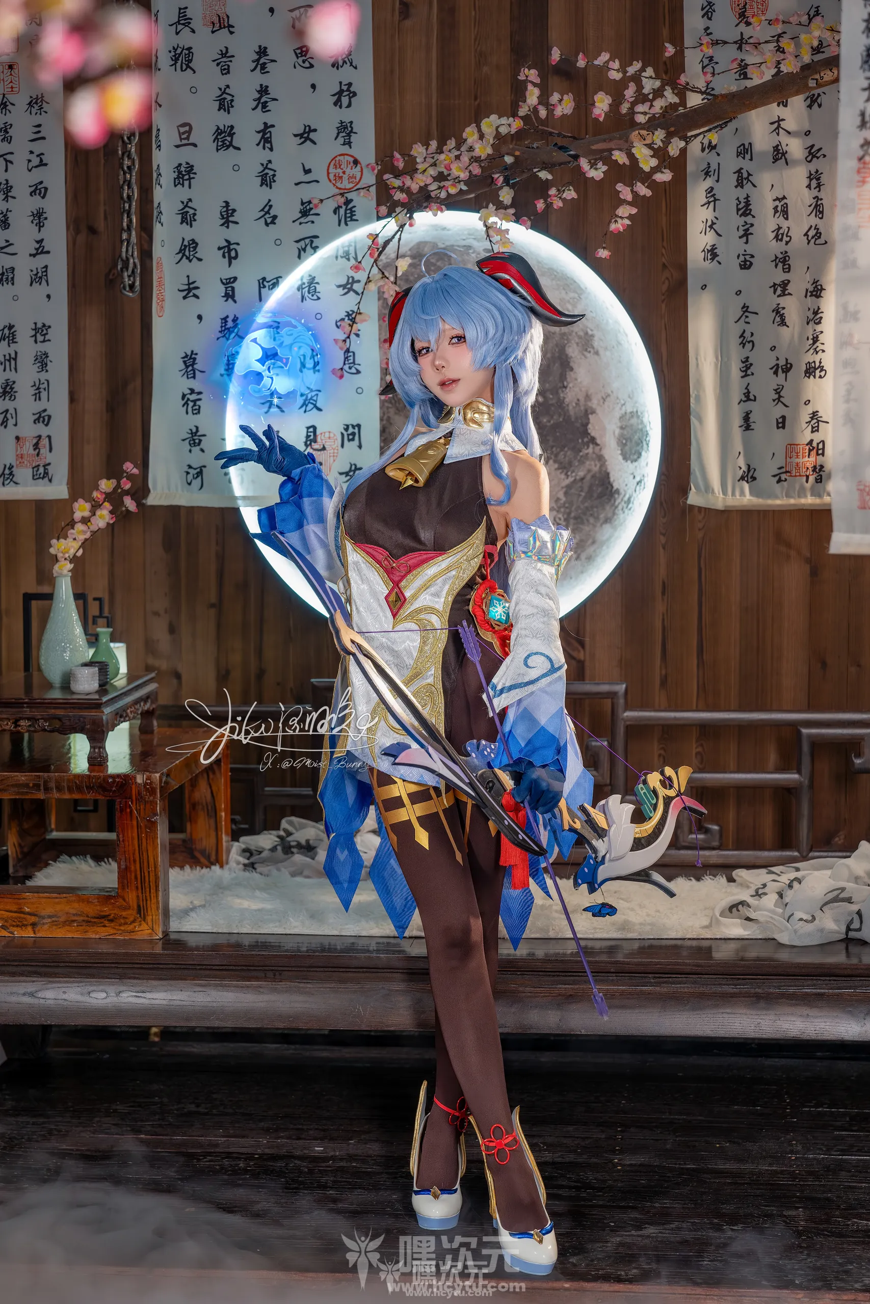 Yiko湿润兔 循循守月-甘雨 洛春赋2024年11月最新写真图片在线观看
