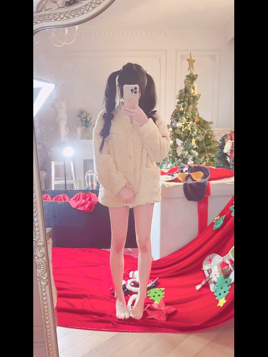Yiko湿润兔 兔兔圣诞礼物写真图片在线观看
