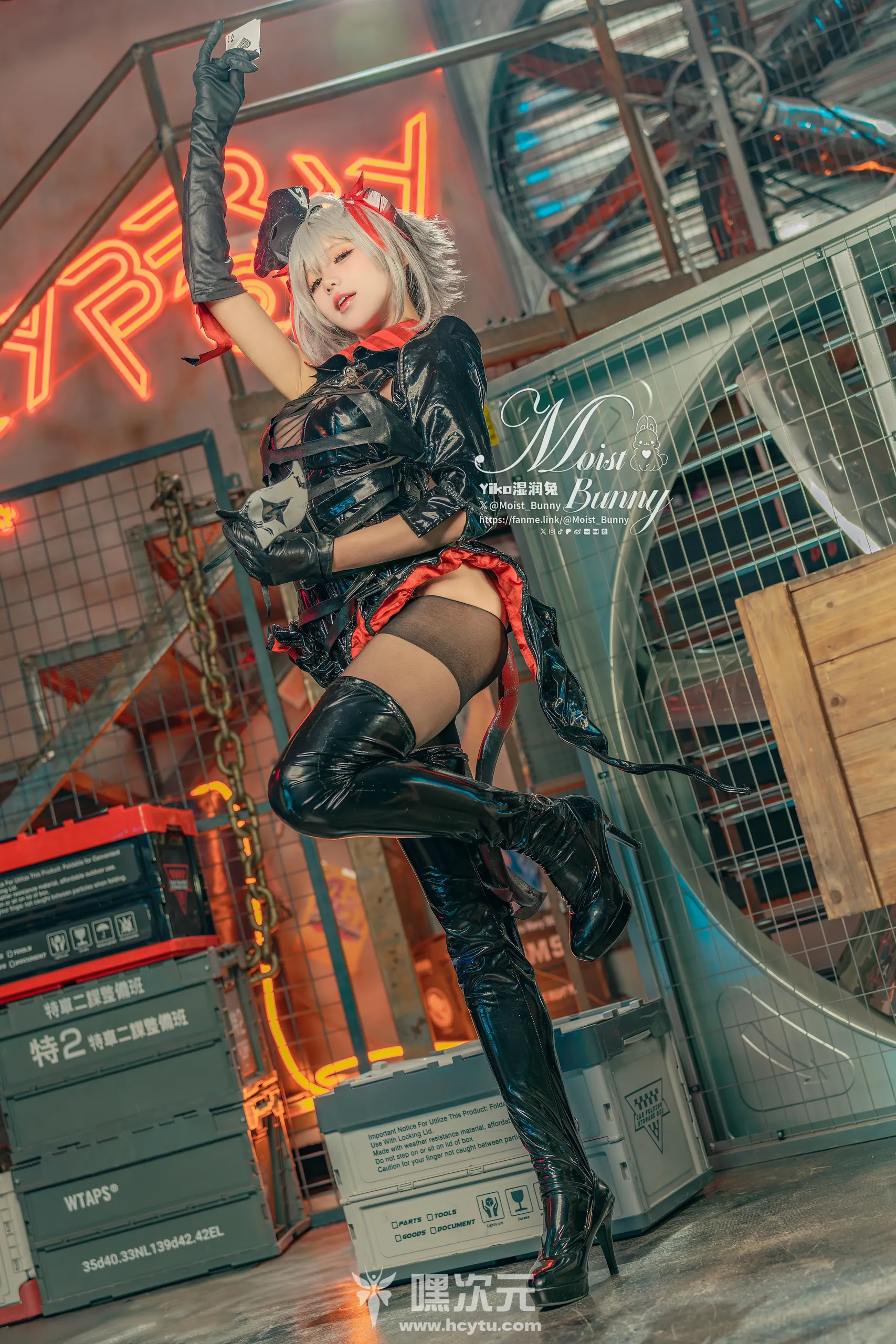 Yiko湿润兔 2月作品 愚夜密函-W写真图片在线观看