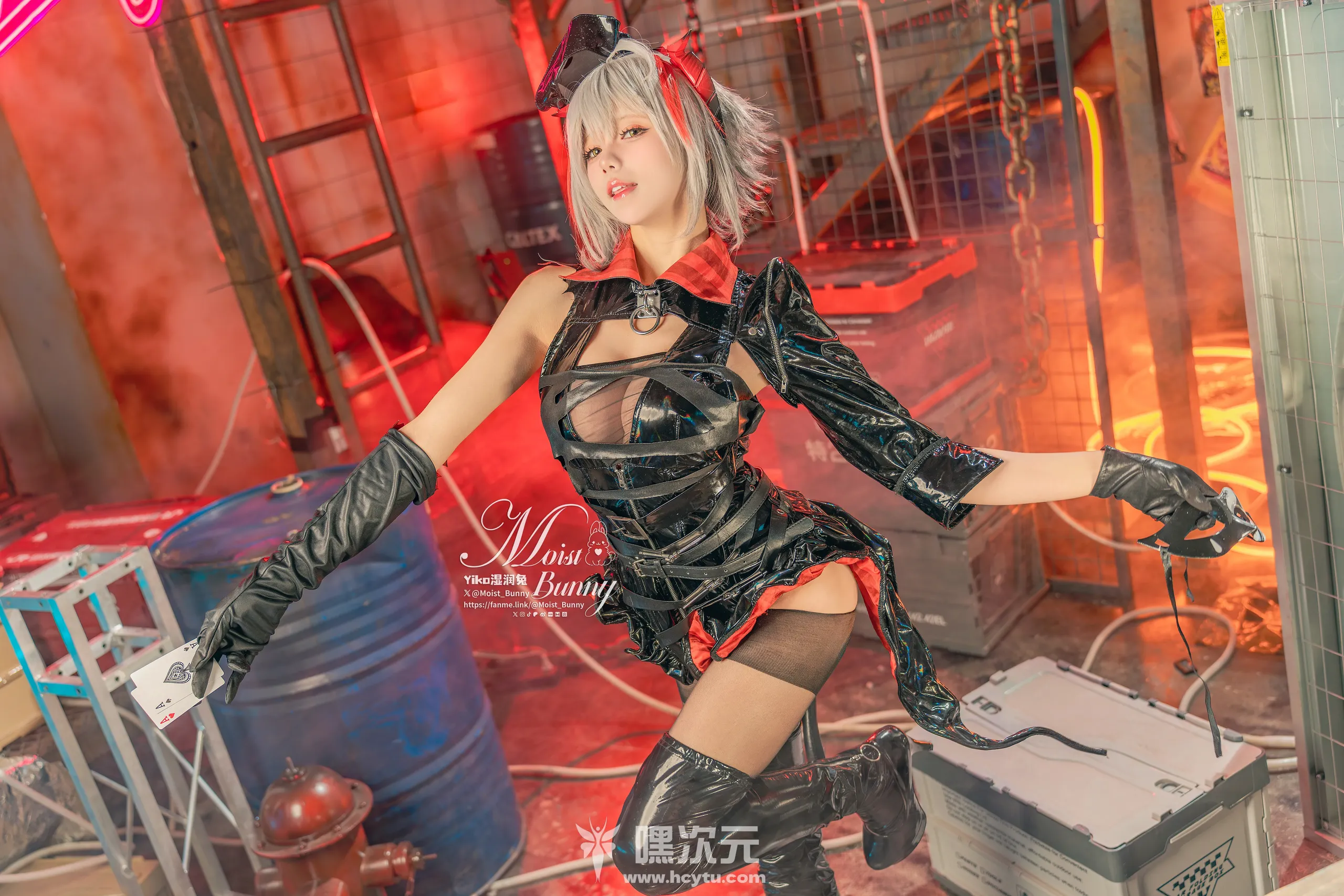 Yiko湿润兔 2月作品 愚夜密函-W写真图片在线观看