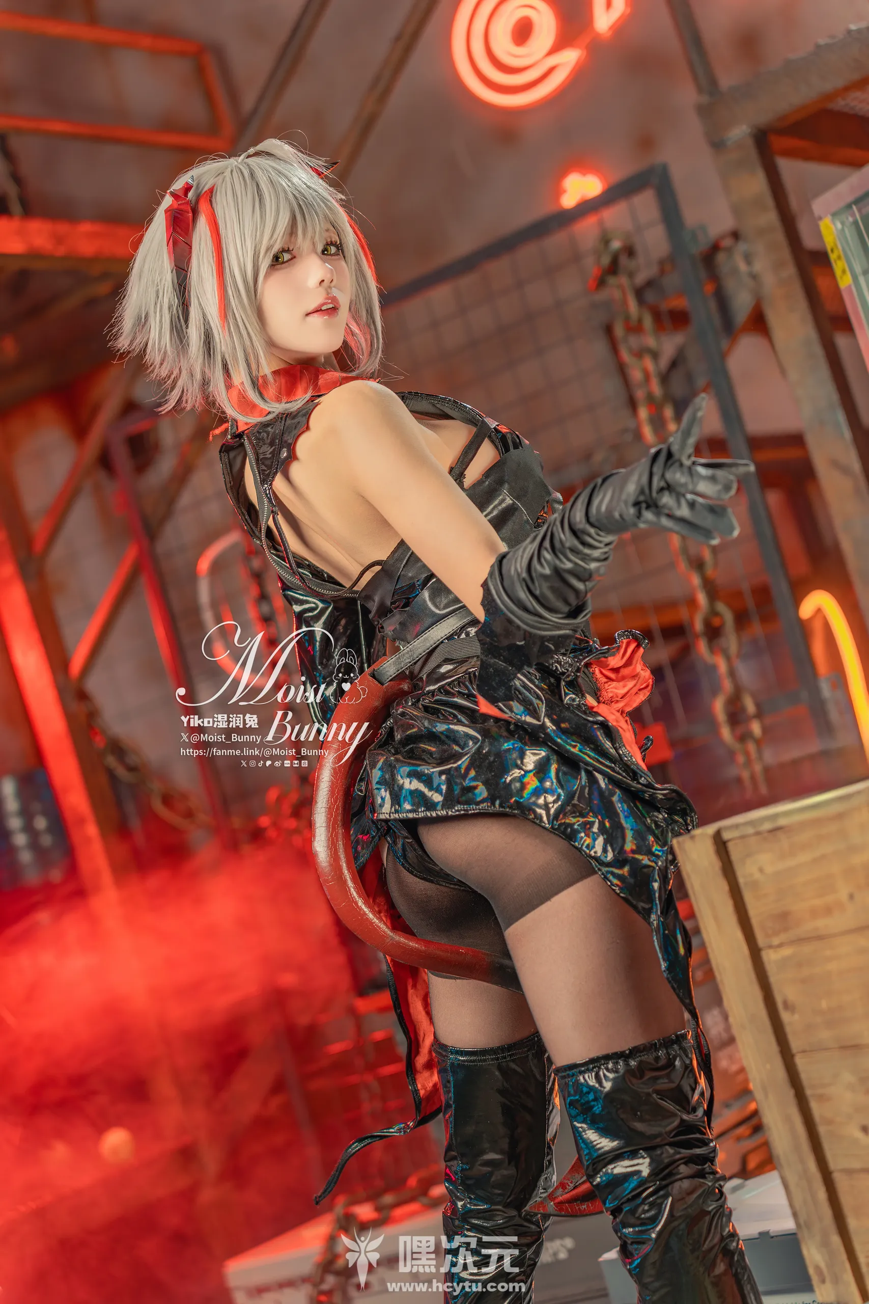 Yiko湿润兔 2月作品 愚夜密函-W写真图片在线观看