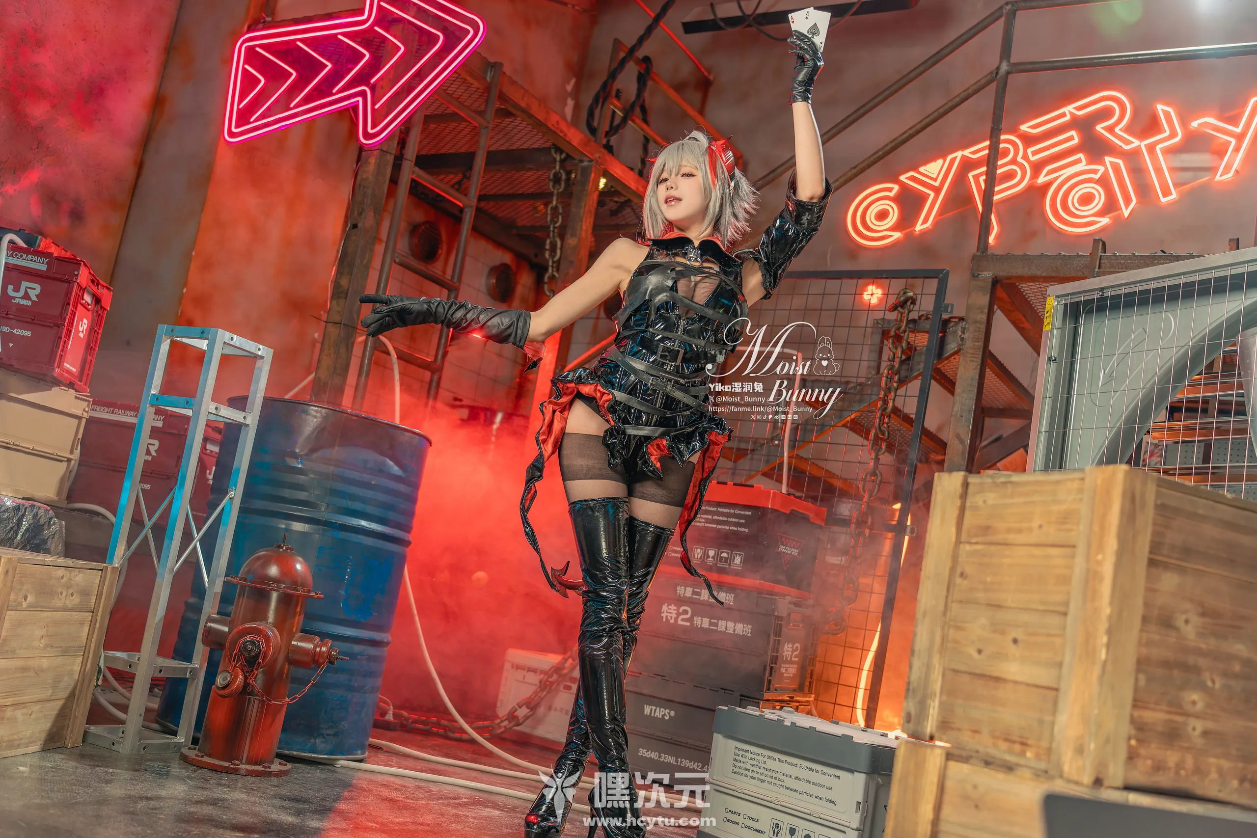 Yiko湿润兔 2月作品 愚夜密函-W写真图片在线观看
