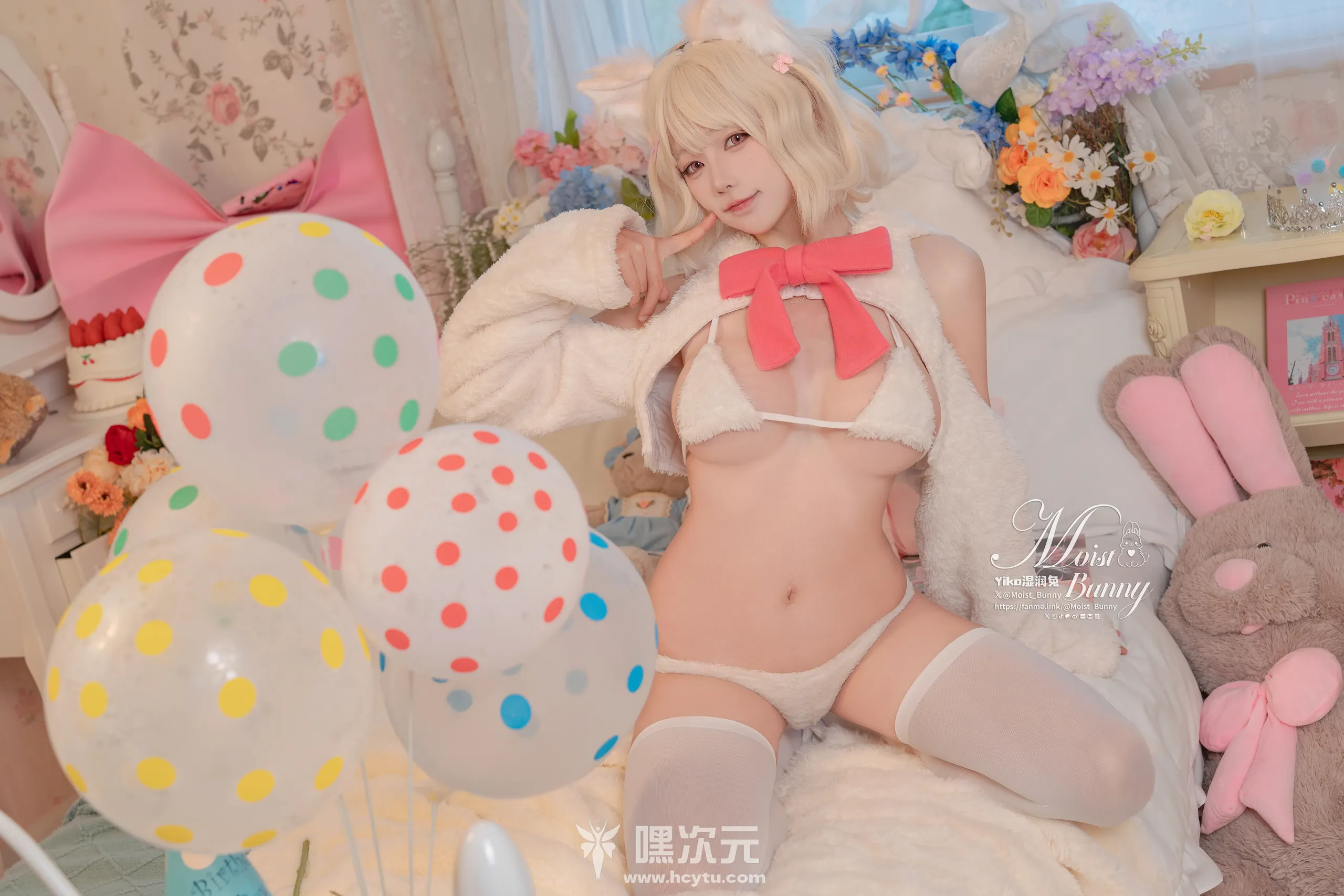 Yiko湿润兔 他的猫写真图片在线观看