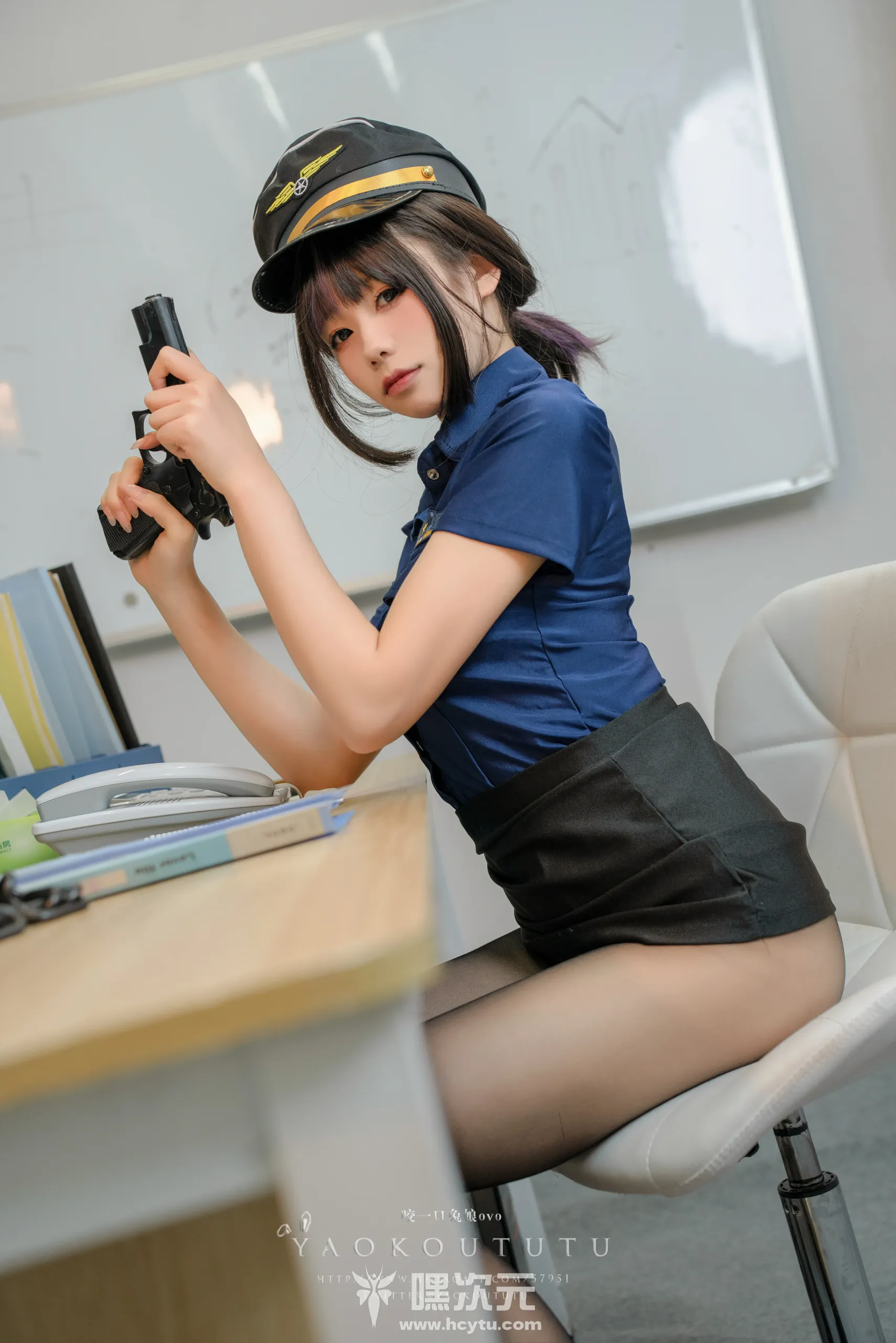 黏黏团子兔 NO.078 七月订阅『乌龙女警』Good-night Kiss 写真图片 - 嘿次元 图5