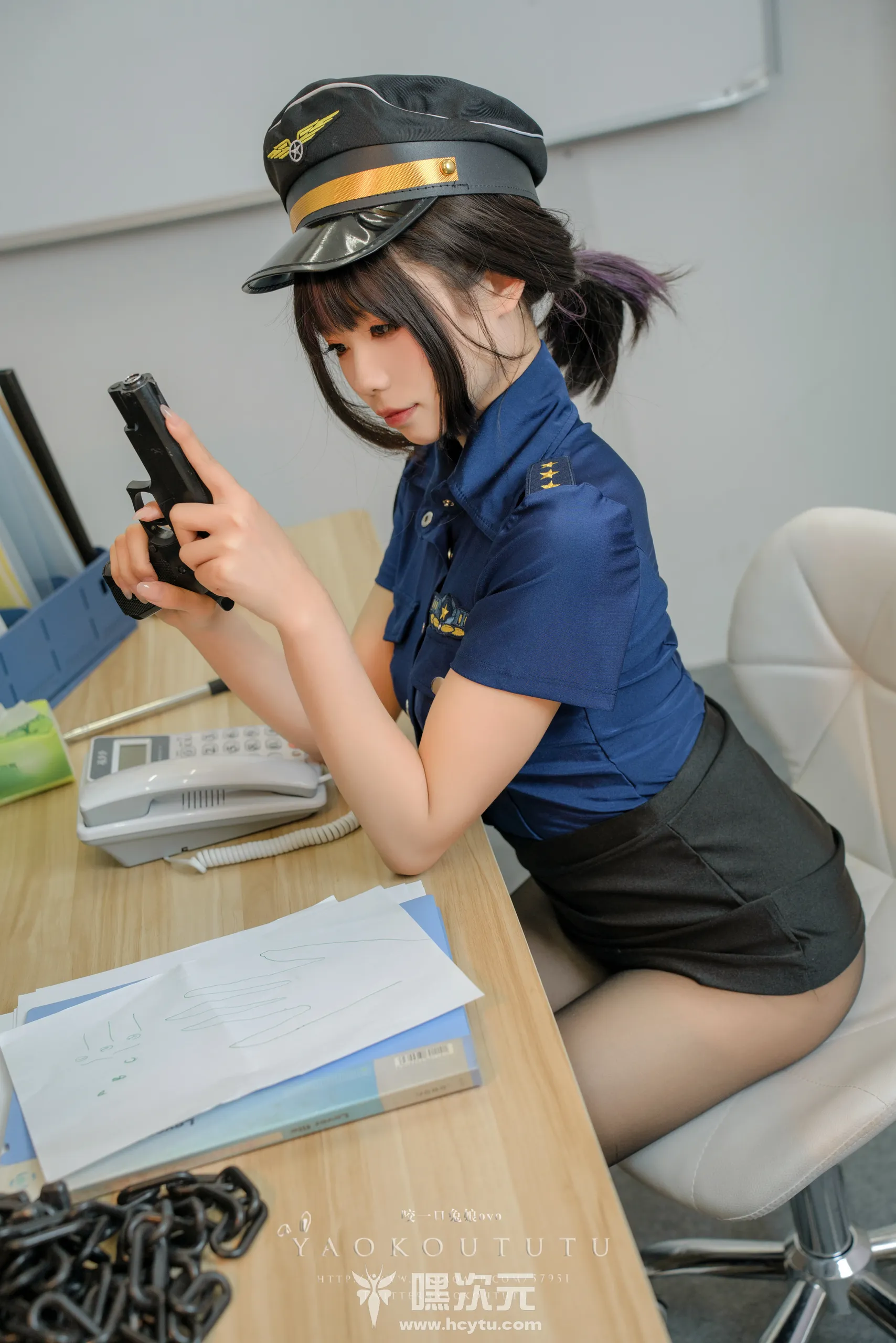黏黏团子兔 NO.078 七月订阅『乌龙女警』Good-night Kiss 写真图片 - 嘿次元 图4