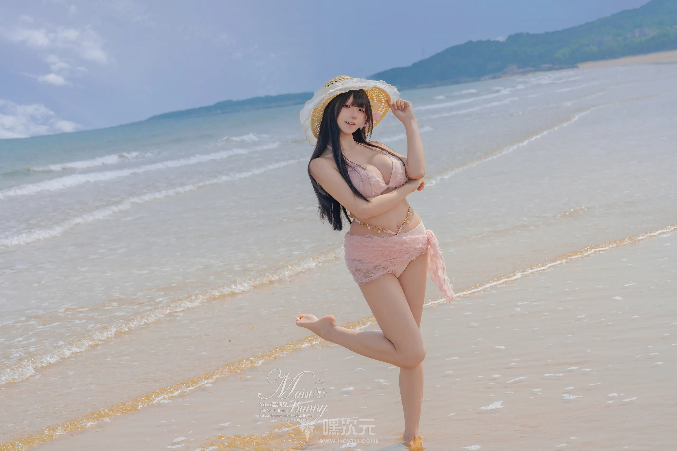 黏黏团子兔 粉红假日写真下载！海滩比基尼套图绝绝子2025年07月作品 - 嘿次元 图2