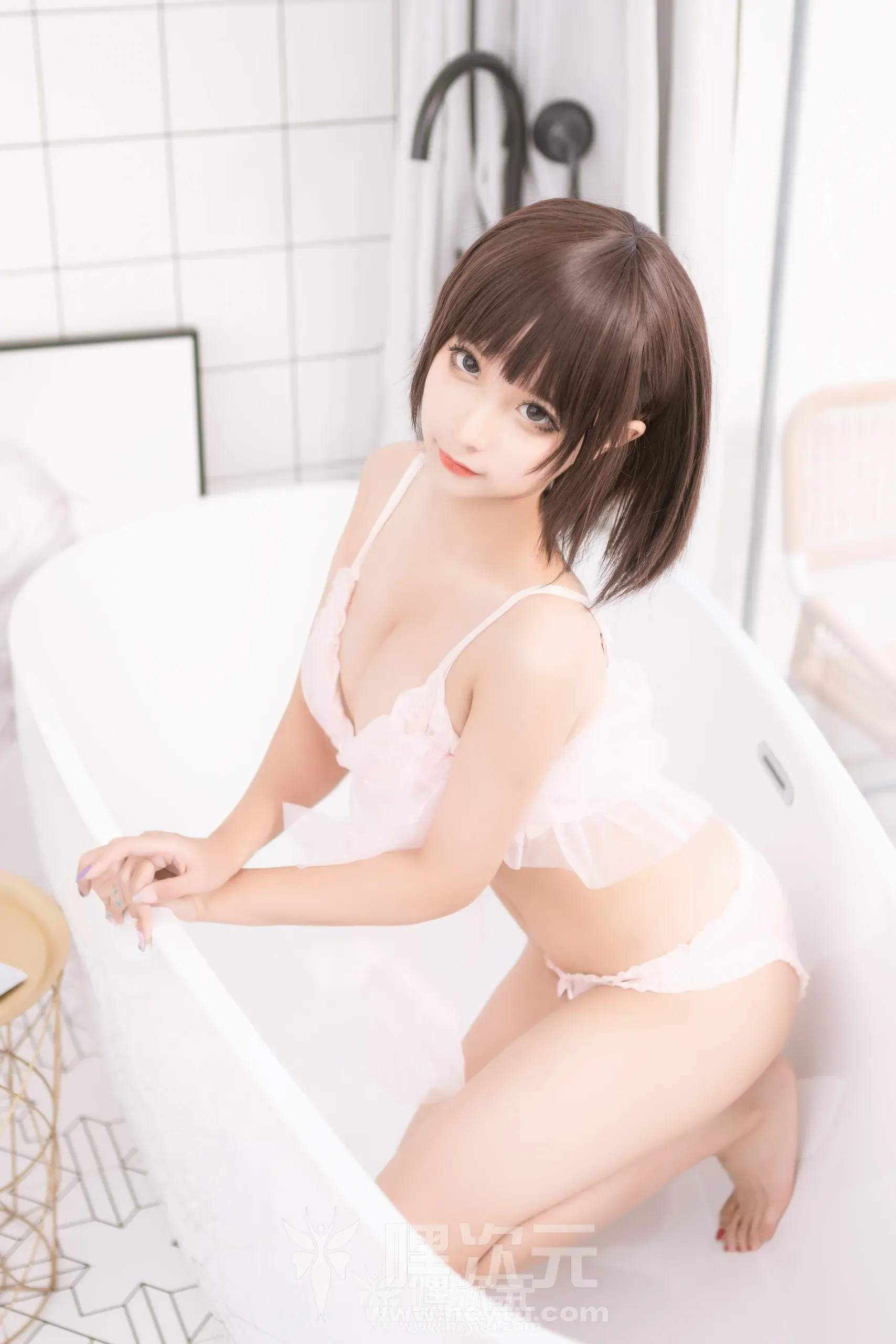 蠢沫沫 NO.164 沫沫真爱版 粉纱写真图片欣赏