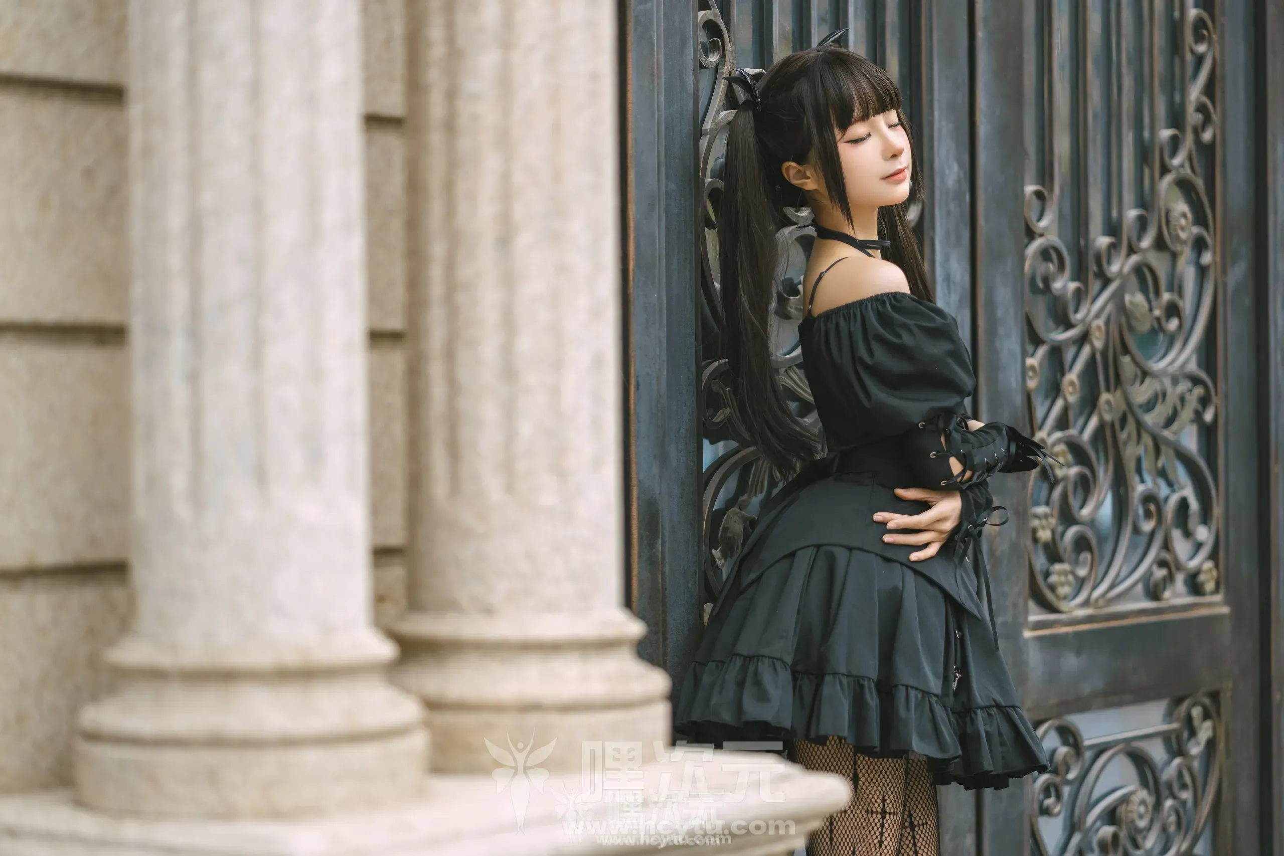 蠢沫沫 双马尾小恶魔 美女写真图片-嘿次元