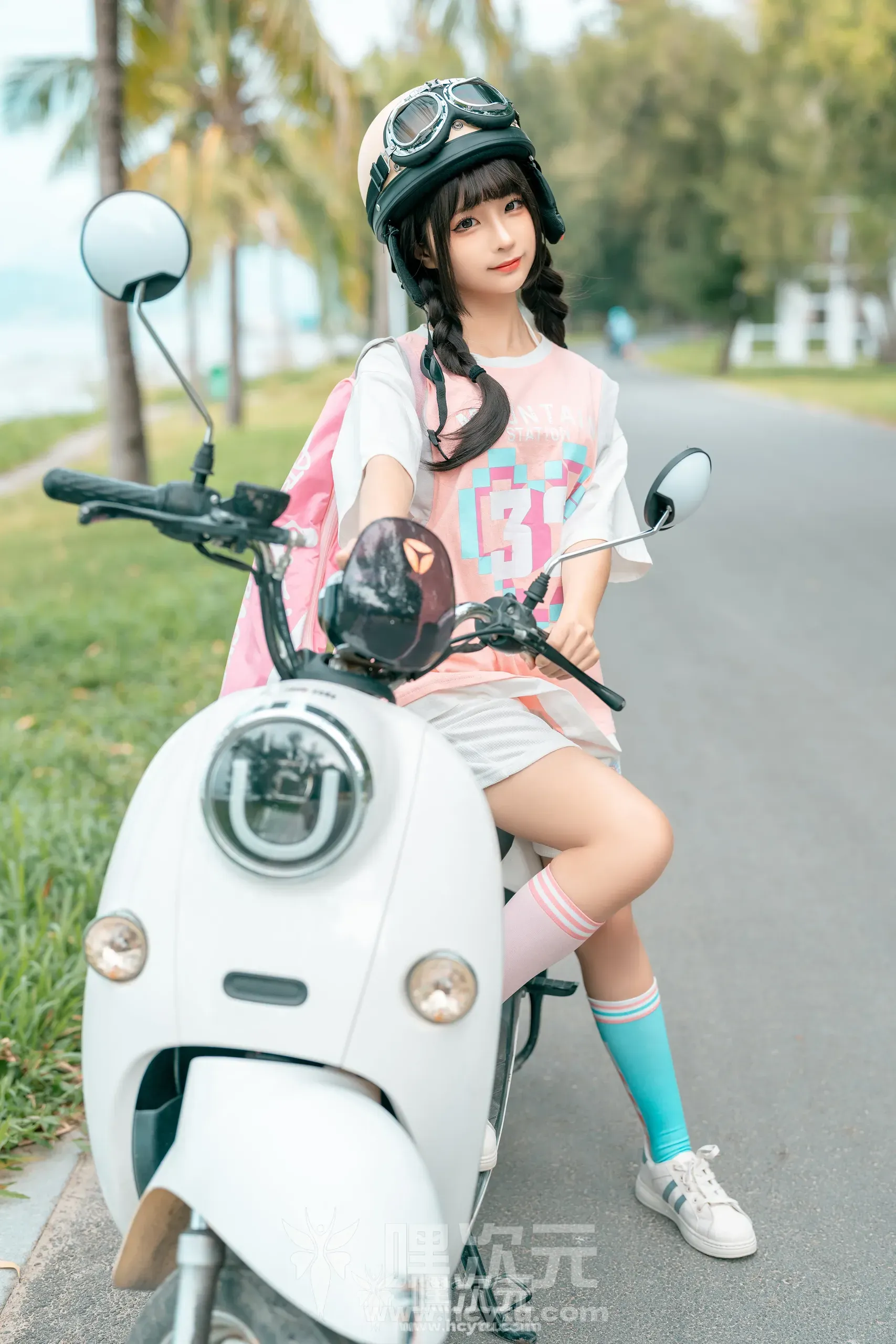 蠢沫沫 小电车 美女写真图片-嘿次元