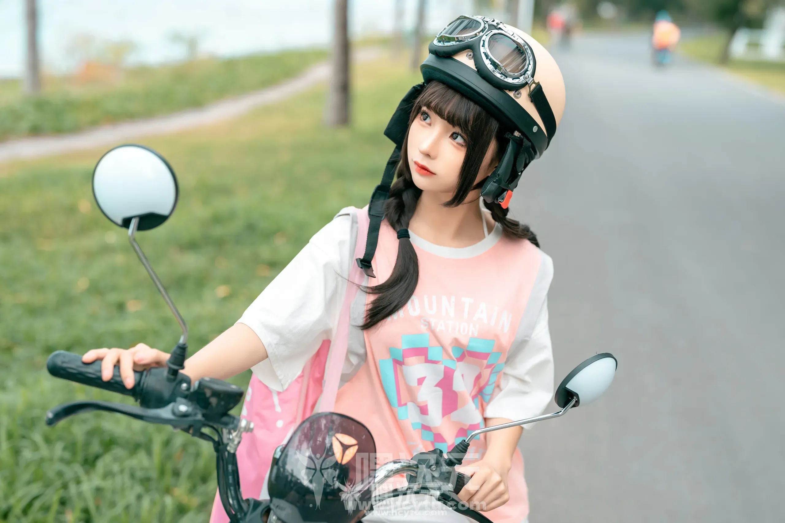 蠢沫沫 小电车 美女写真图片欣赏
