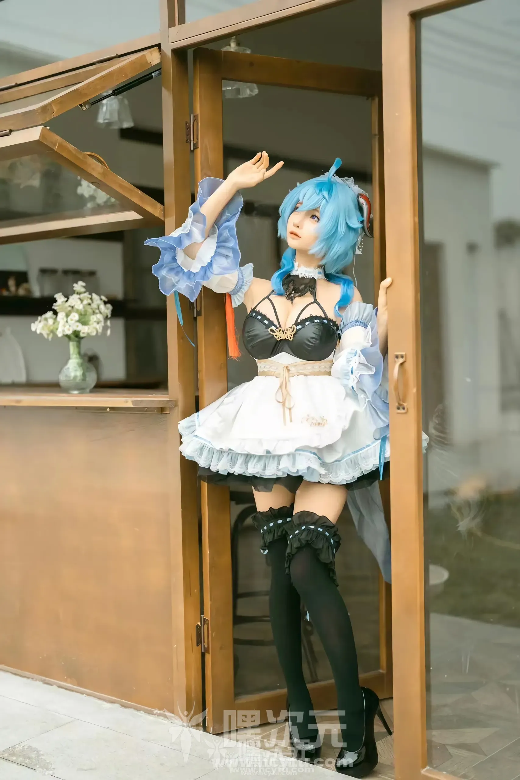蠢沫沫 甘雨女仆 美女写真图片欣赏