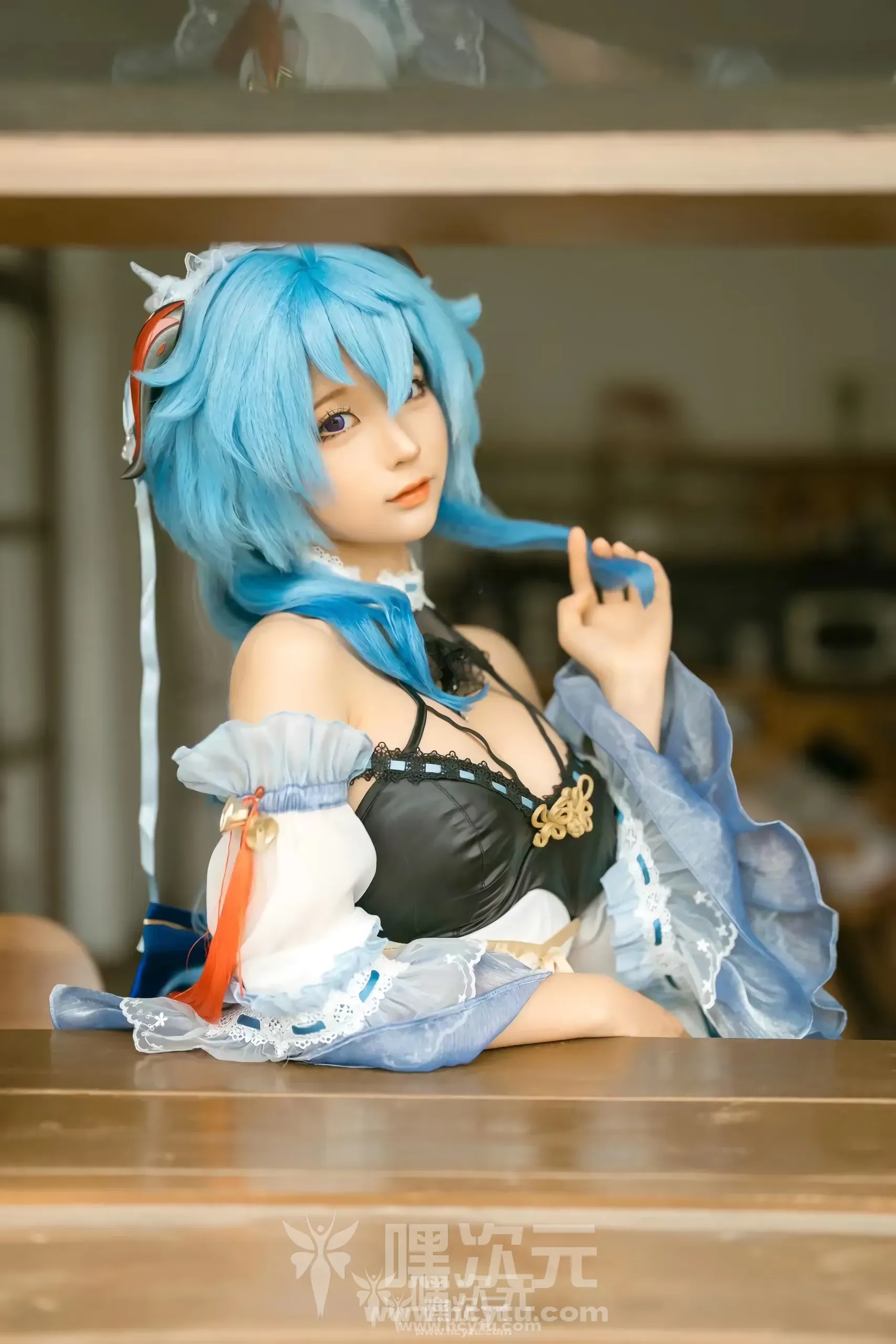 蠢沫沫 甘雨女仆 美女写真图片欣赏