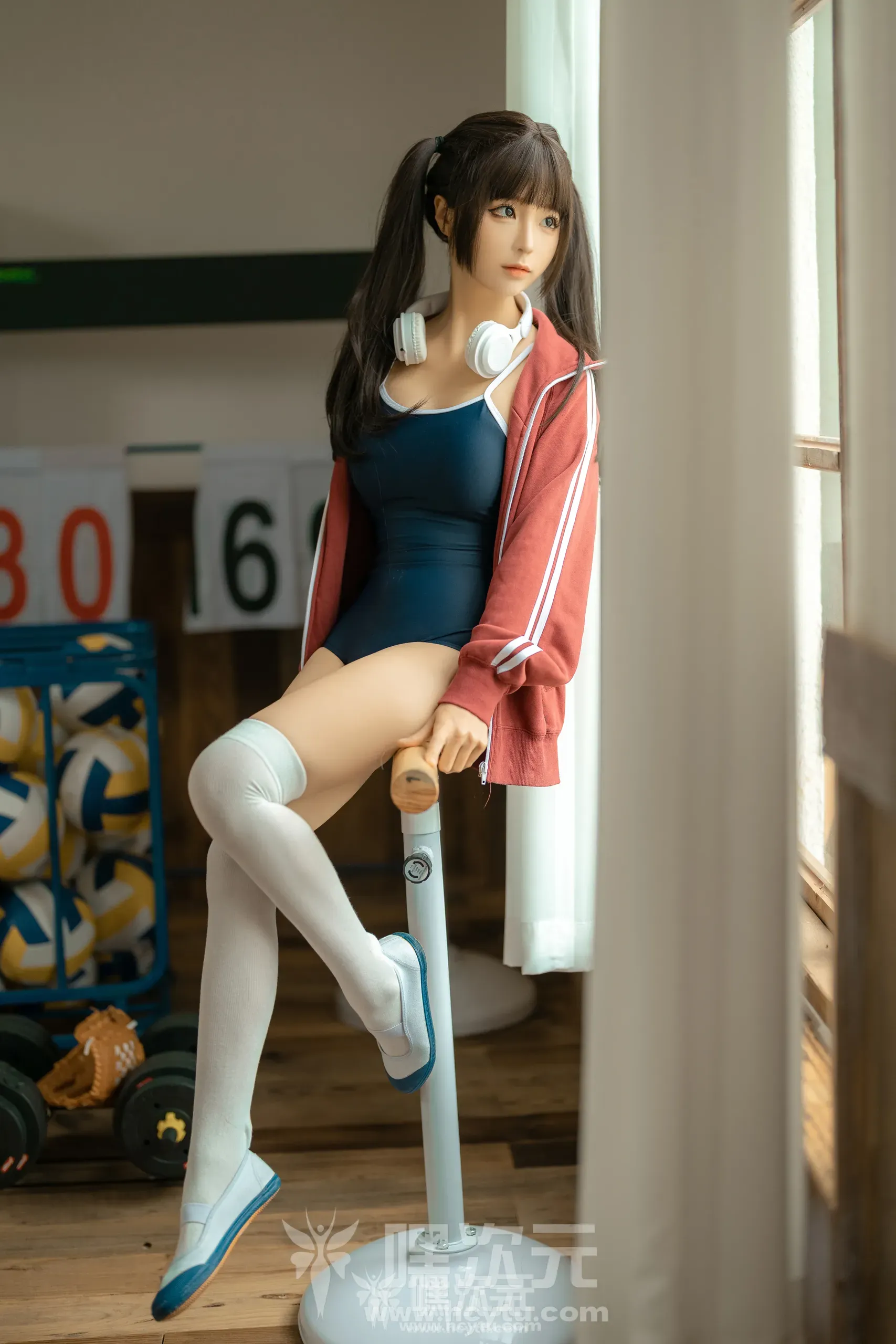 蠢沫沫 课间 美女写真图片-嘿次元