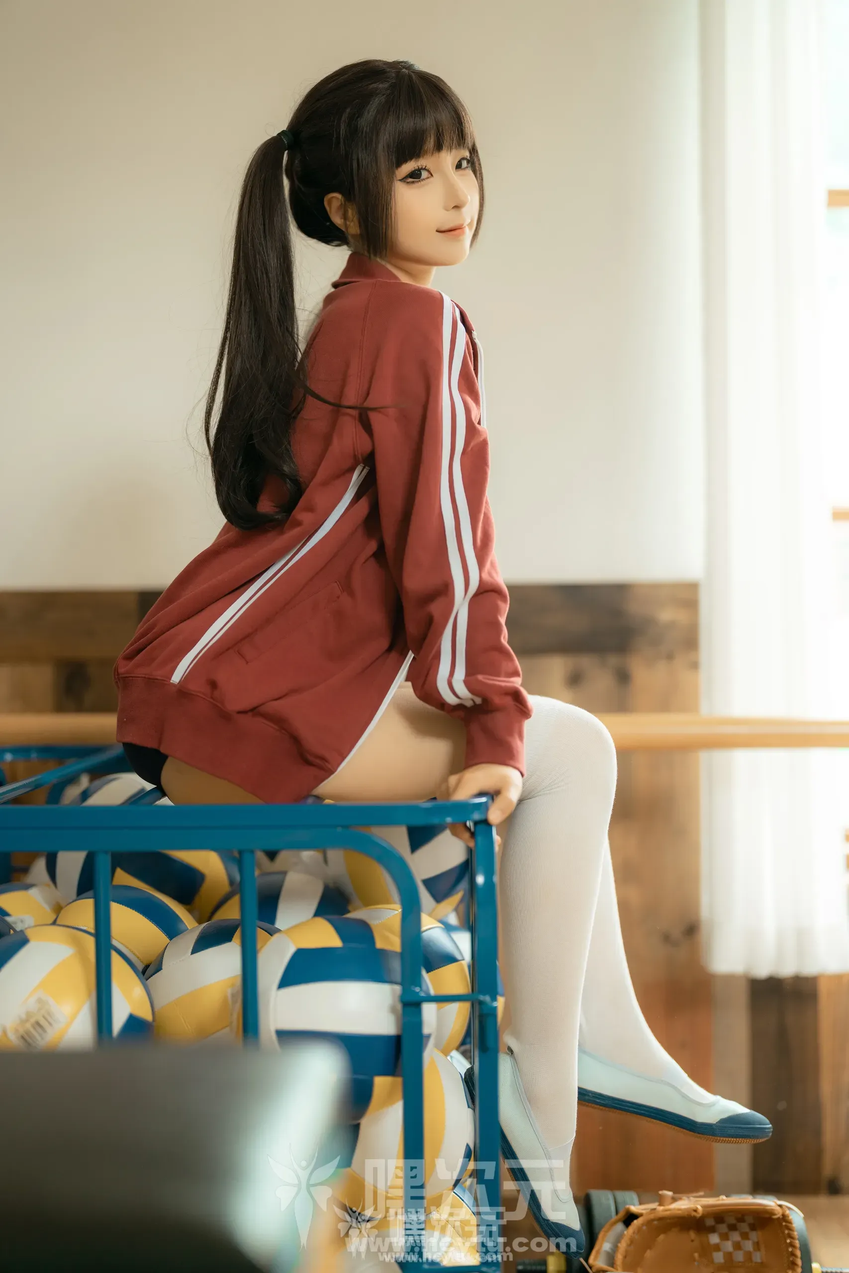 蠢沫沫 课间 美女写真图片欣赏