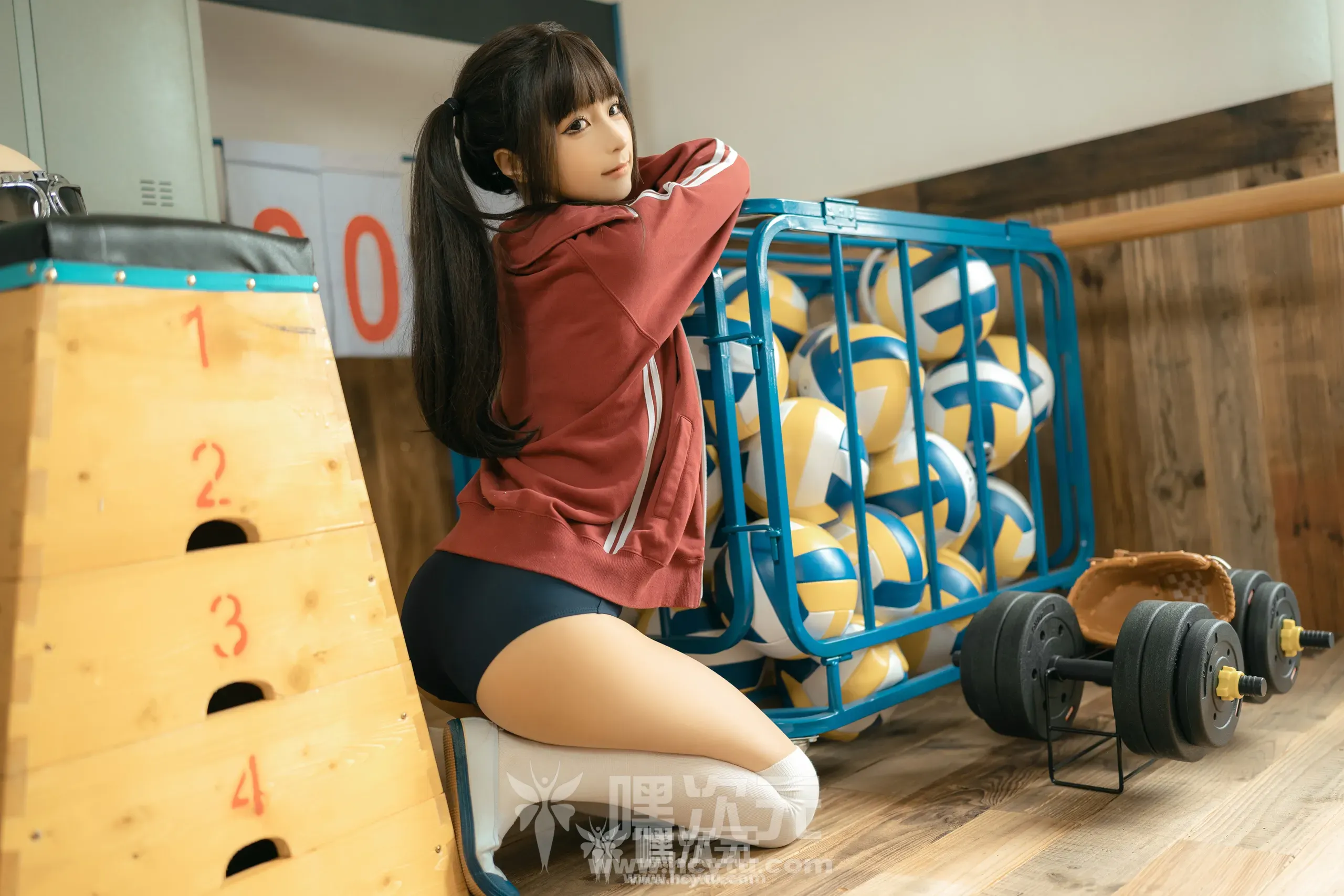 蠢沫沫 课间 美女写真图片欣赏