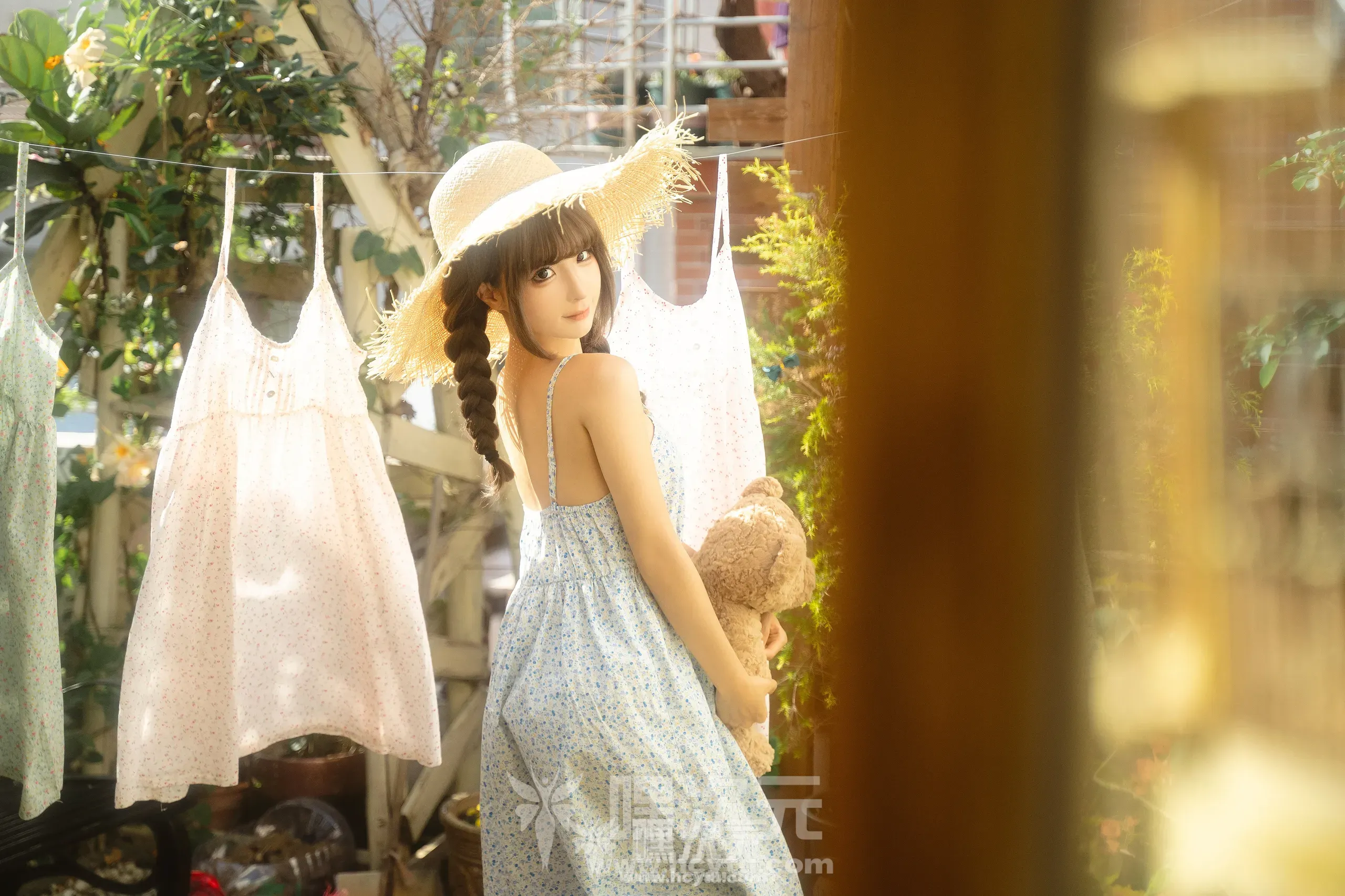 蠢沫沫《晾衣服》一月最新写真图片[会员][在线欣赏]