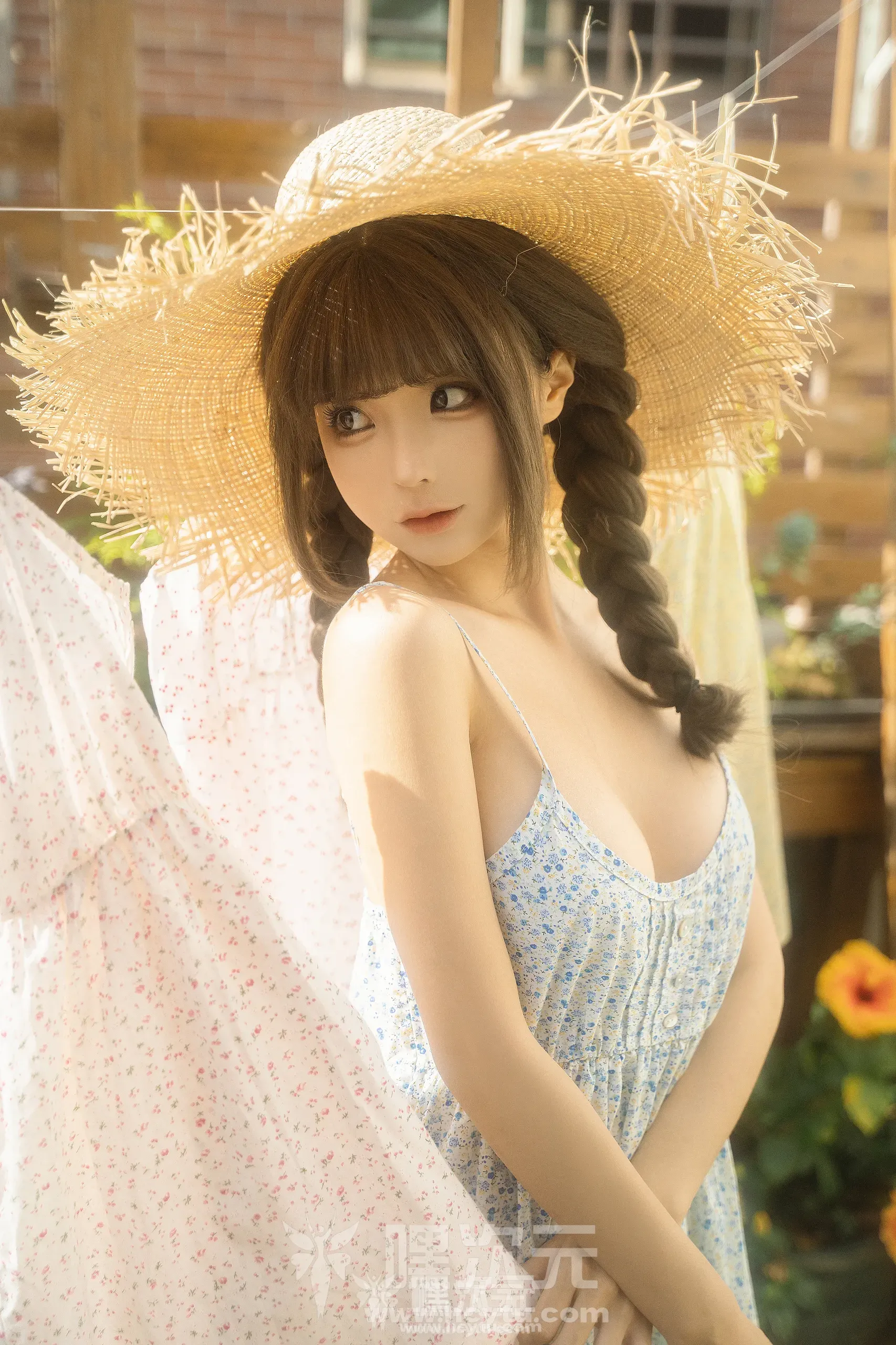 蠢沫沫《晾衣服》一月最新写真图片[会员][在线欣赏]
