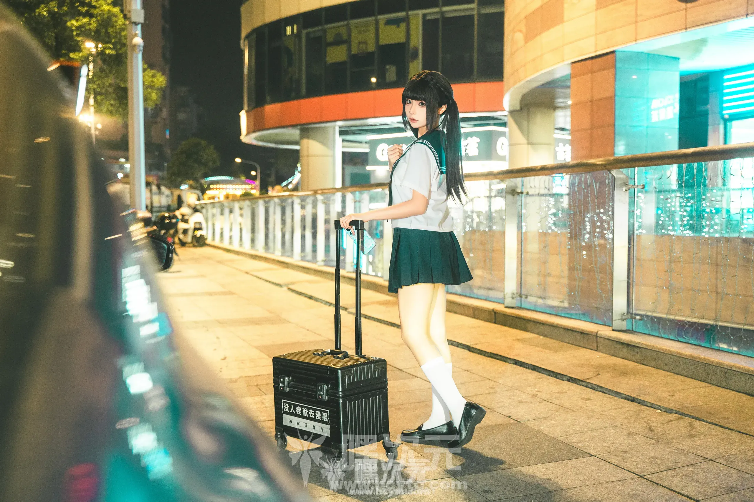 蠢沫沫 《捆绑》[二月作品][在线欣赏]