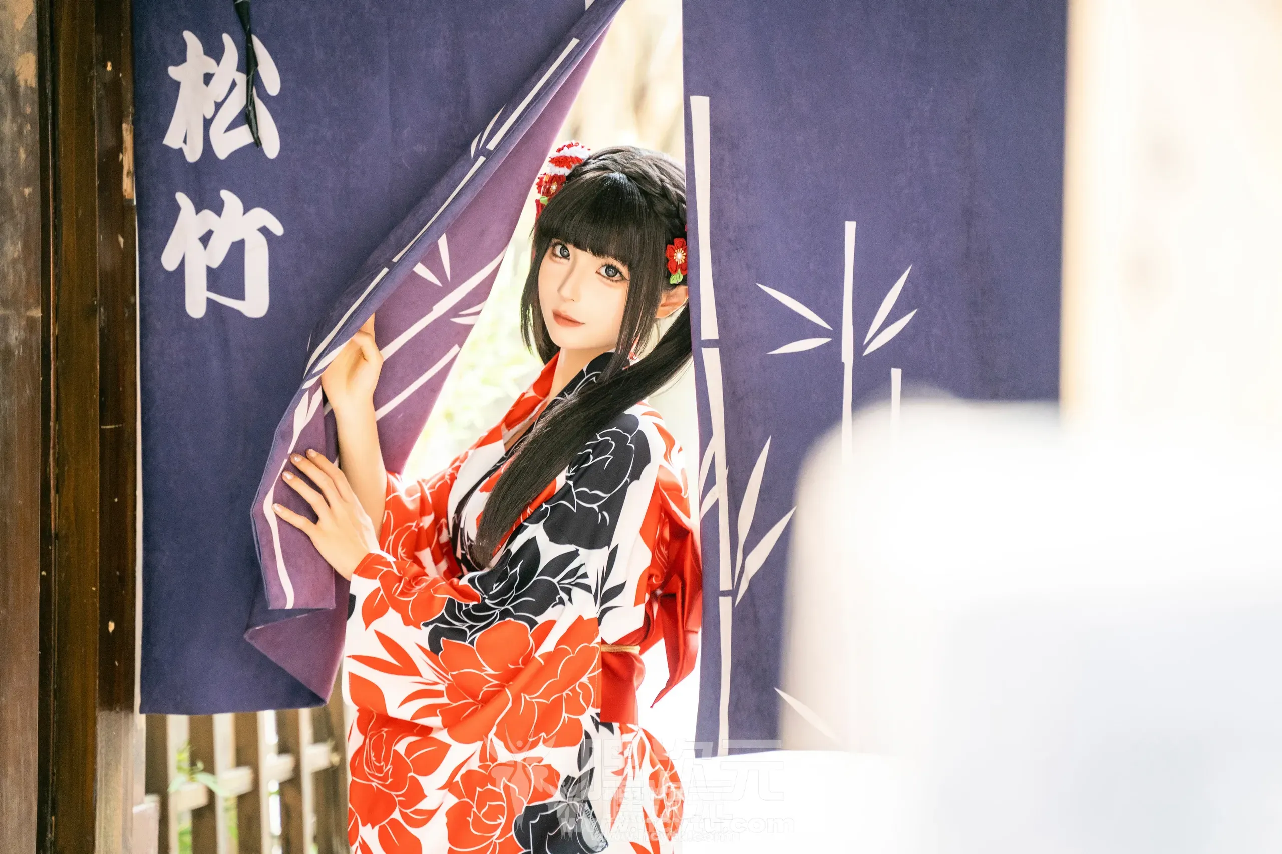 蠢沫沫 祭[四月作品][在线欣赏]