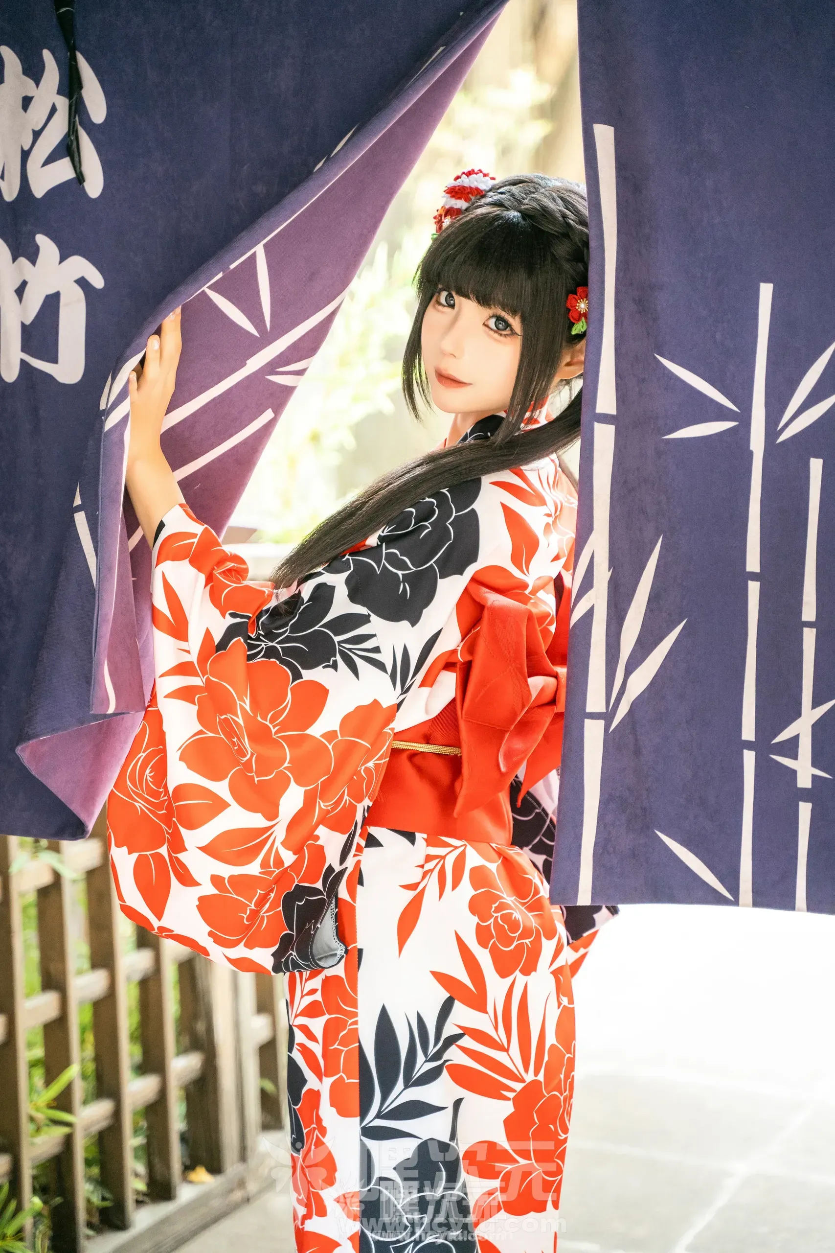 蠢沫沫 祭[四月作品][在线欣赏]