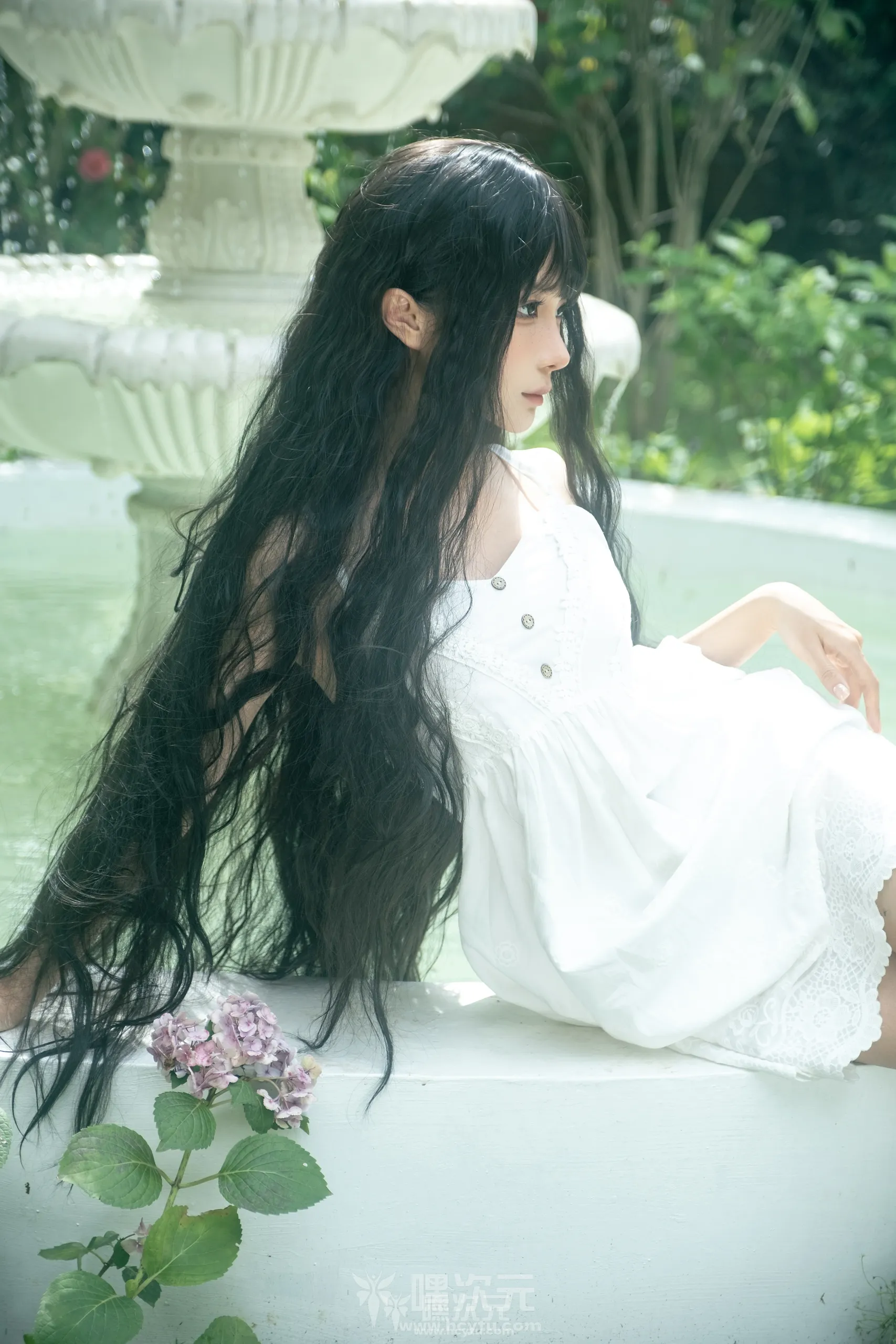 蠢沫沫 白吊带[在线欣赏]
